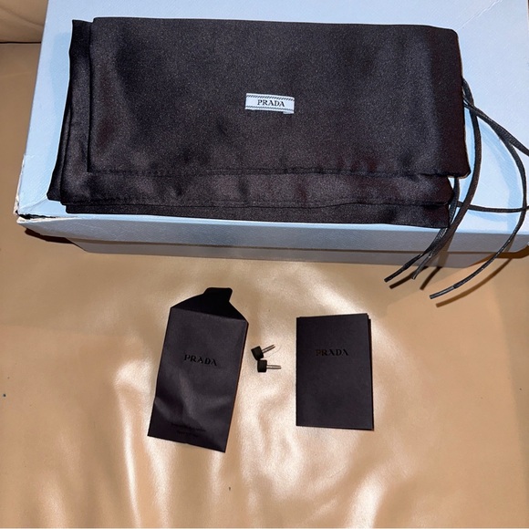 Prada Suede Nero Pointed Pumps Black Suede Wavy Cut 38.5 Kate Middleton’s Style - Picture 11 of 14